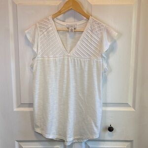 Liz Claiborne White V-Neck Eyelet & Pintuck Flutter Sleeve Top